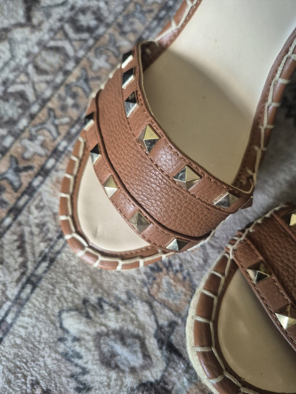 NWOT- Marc Fisher Leather Rockstud Wedge Sandals - Picture 10 of 12